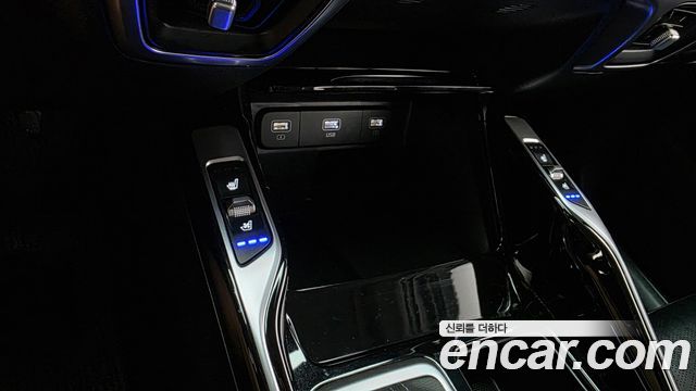 Kia Sorento (IV) Gasoline 2.5T 2WD Prestige 2023 — фото 27