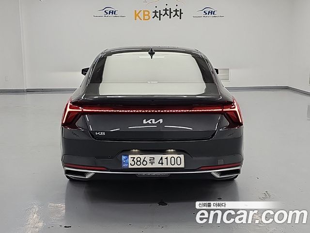 Kia K8 2.5 Gasoline 2WD Signature Special 2023 — фото 3
