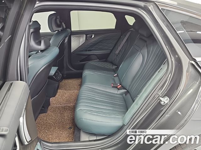 Kia K8 2.5 Gasoline 2WD Signature Special 2023 — фото 16