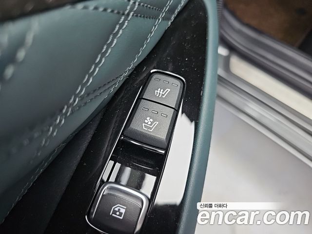 Kia K8 2.5 Gasoline 2WD Signature Special 2023 — фото 17