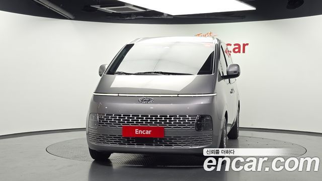 Hyundai Staria L3.5 Cargo 5-Seater Modern 2022 — фото 3