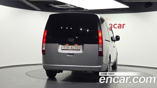 Hyundai Staria L3.5 Cargo 5-Seater Modern 2022 — фото 4