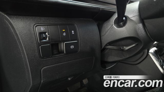 Hyundai Staria L3.5 Cargo 5-Seater Modern 2022 — фото 19