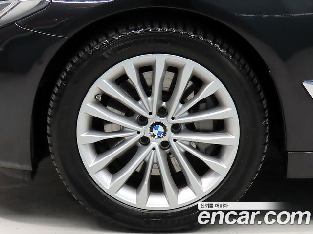 BMW 5 Series (G30) 530i xDrive Luxury 2021 — фото 24