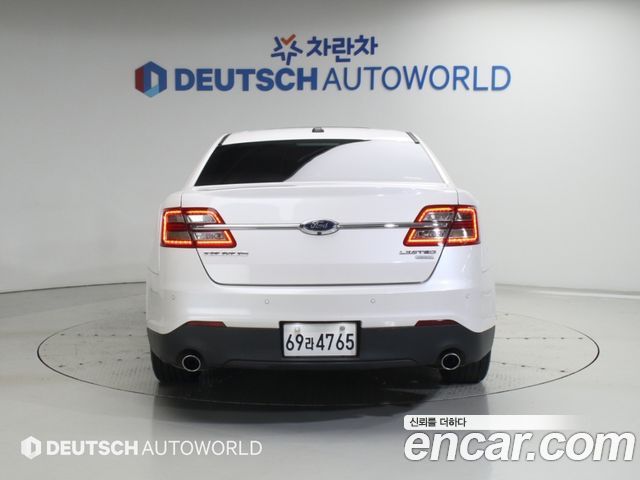 Ford Taurus 2.0 Limited EcoBoost 6th 2018 — фото 4