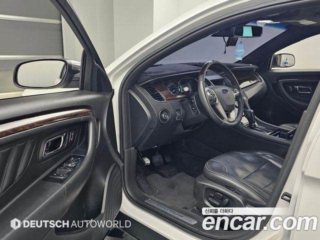Ford Taurus 2.0 Limited EcoBoost 6th 2018 — фото 15