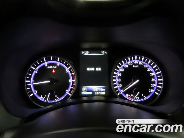 Infiniti Q50 2.2d Premium 2015 — фото 9