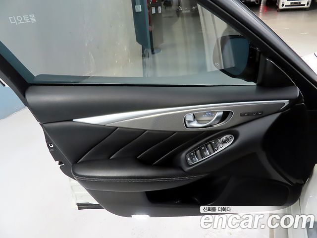 Infiniti Q50 2.2d Premium 2015 — фото 18