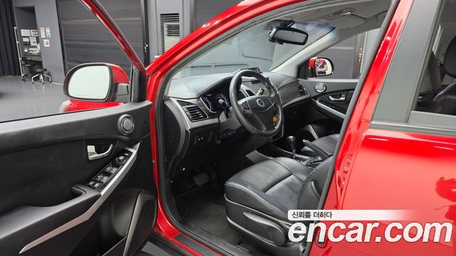 KG Mobility (SsangYong) Korando C 2.0 CVT 4WD Deluxe 2014 — фото 10