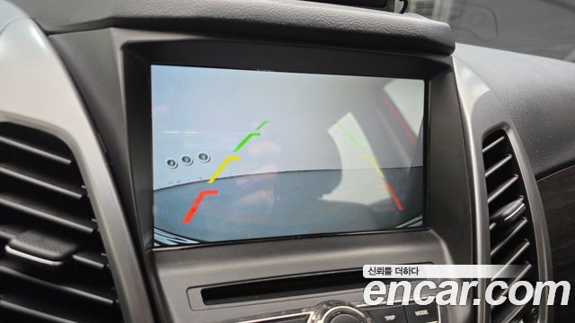 KG Mobility (SsangYong) Korando C 2.0 CVT 4WD Deluxe 2014 — фото 16