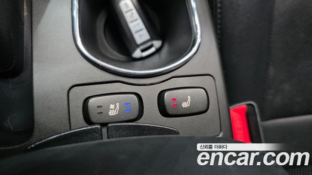 KG Mobility (SsangYong) Korando C 2.0 CVT 4WD Deluxe 2014 — фото 17