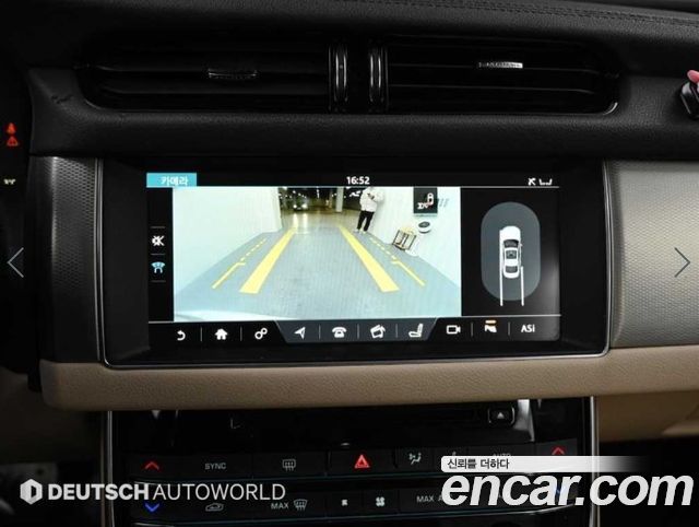 Jaguar XF (X260) 20d Prestige AWD 2017 — фото 19