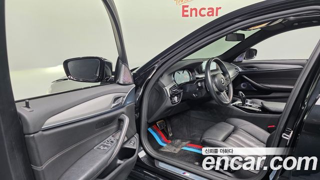 BMW 5 Series (G30) 530i M Sport Package 2017 — фото 10