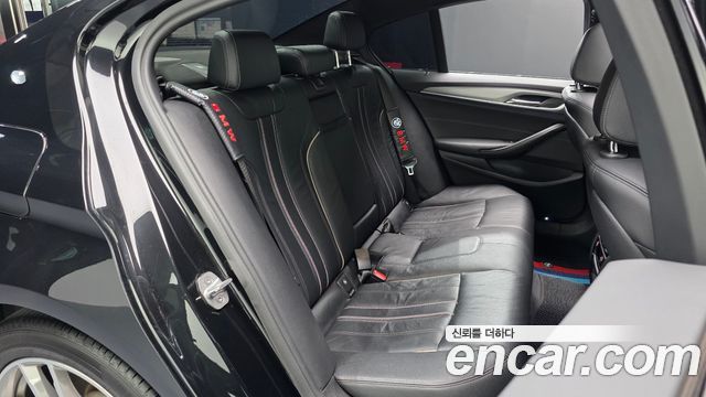 BMW 5 Series (G30) 530i M Sport Package 2017 — фото 11