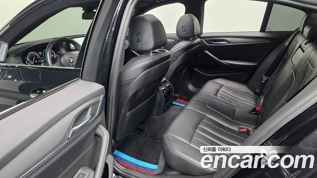 BMW 5 Series (G30) 530i M Sport Package 2017 — фото 12