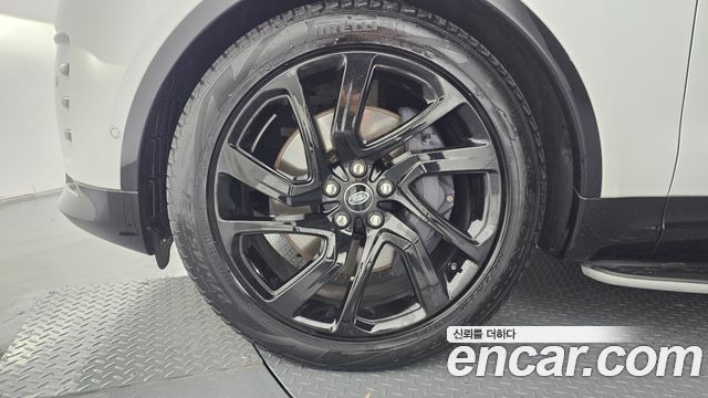 Land Rover Discovery 5 P360 R-Dynamic SE 2023 — фото 5