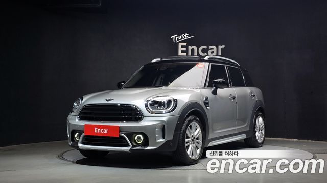 MINI Cooper Countryman Classic Plus Launch Pack 2nd Gen 2023 — фото 1