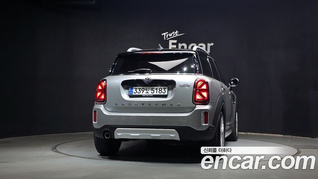 MINI Cooper Countryman Classic Plus Launch Pack 2nd Gen 2023 — фото 4