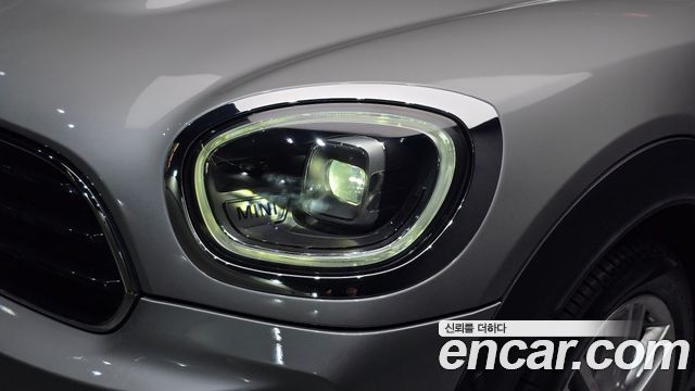 MINI Cooper Countryman Classic Plus Launch Pack 2nd Gen 2023 — фото 22