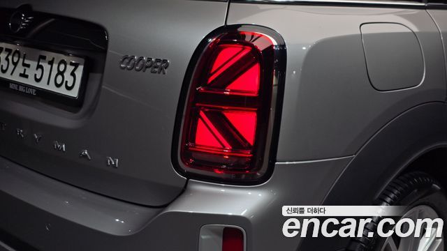 MINI Cooper Countryman Classic Plus Launch Pack 2nd Gen 2023 — фото 23