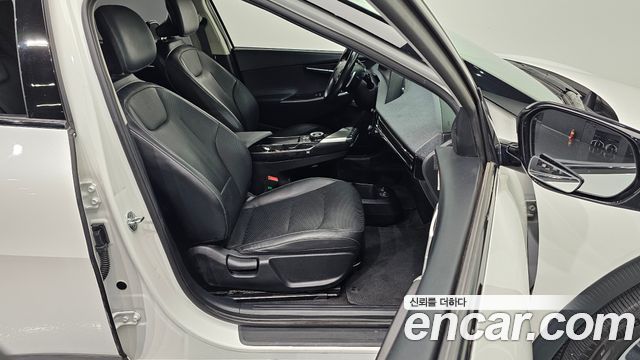 Kia EV6 Long Range Air 2022 — фото 10