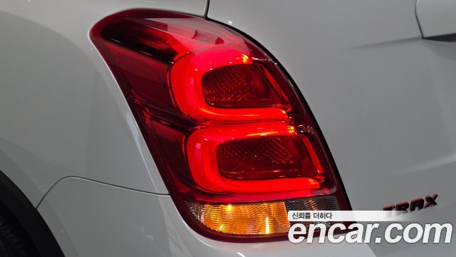 Chevrolet Trax 1.4 Red Line Premier 2019 — фото 29