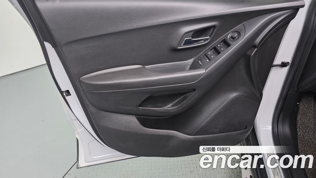 Chevrolet Trax 1.4 Red Line Premier 2019 — фото 30