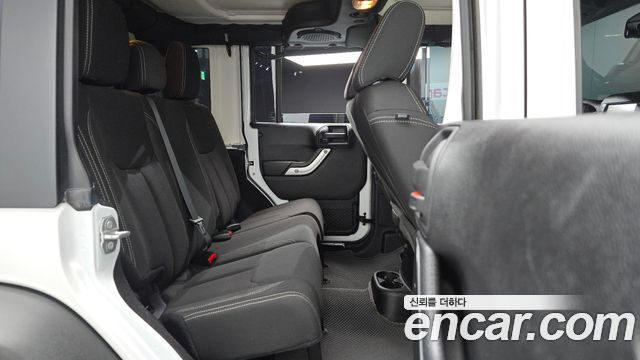 Jeep Wrangler (JK) 3.6 Rubicon 4Door 2016 — фото 15