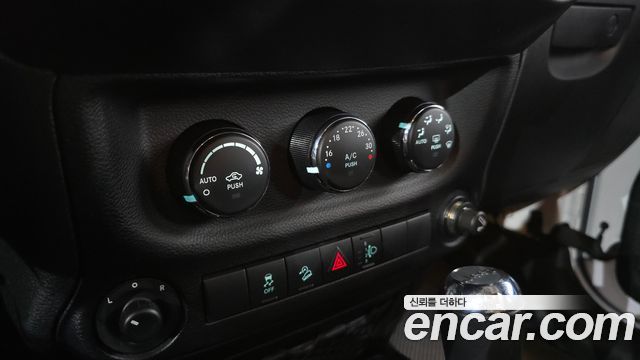 Jeep Wrangler (JK) 3.6 Rubicon 4Door 2016 — фото 20