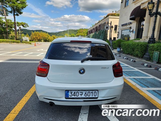 BMW 1 Series (F20) 118d Sport 5Door 2015 — фото 5