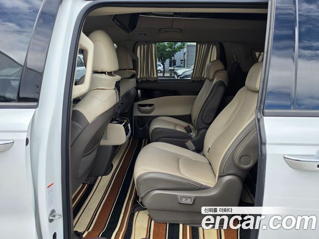 Kia Carnival (IV) Diesel 9-Seater Hi-Limousine Signature 2023 — фото 17
