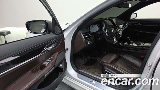 BMW 7 Series (G11) 740d xDrive M Sport 2016 — фото 10
