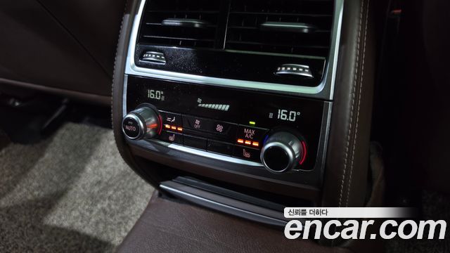 BMW 7 Series (G11) 740d xDrive M Sport 2016 — фото 19