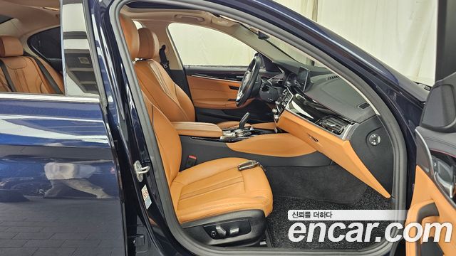 BMW 5 Series (G30) 520i Luxury 2020 — фото 26