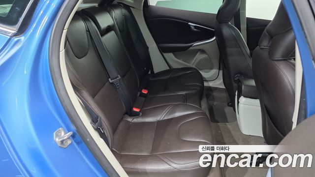 Volvo V40 D2 2nd 2015 — фото 12