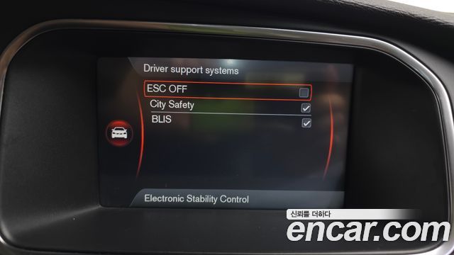 Volvo V40 D2 2nd 2015 — фото 16