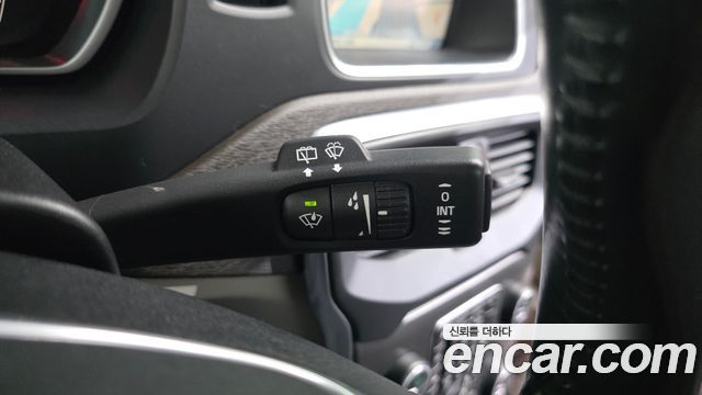 Volvo V40 D2 2nd 2015 — фото 17