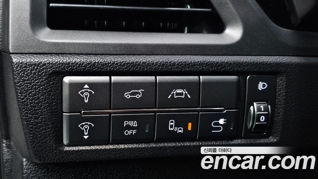 KG Mobility (SsangYong) Beautiful Korando Gasoline 1.5 2WD R-Plus 2021 — фото 13