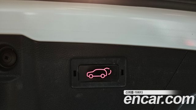 KG Mobility (SsangYong) Beautiful Korando Gasoline 1.5 2WD R-Plus 2021 — фото 20
