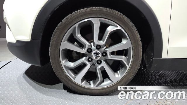KG Mobility (SsangYong) Tivoli Diesel VX 2WD 2016 — фото 5