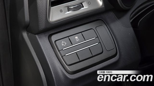 KG Mobility (SsangYong) Tivoli Diesel VX 2WD 2016 — фото 15