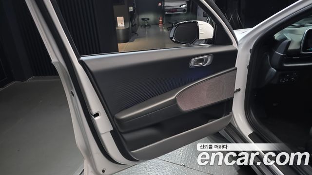 Hyundai Ioniq 6 Long Range Exclusive + 2023 — фото 24