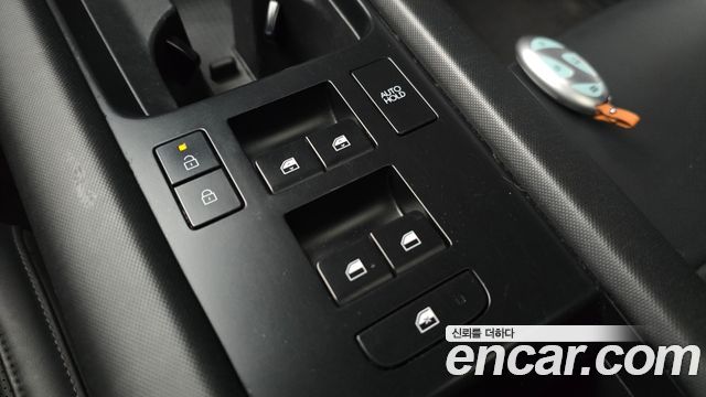 Hyundai Ioniq 6 Long Range Exclusive + 2023 — фото 28