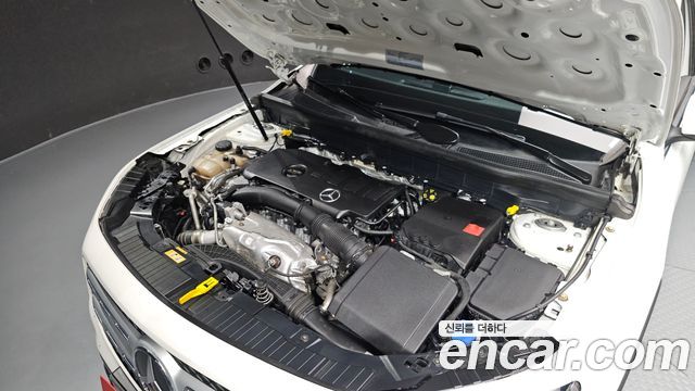Mercedes-Benz GLB-Class (X247) GLB220 2021 — фото 6