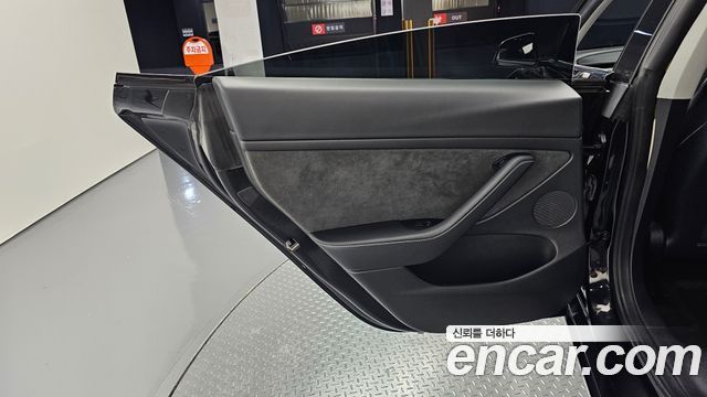 Tesla Model 3 Long Range AWD 2022 — фото 25