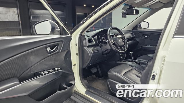 KG Mobility (SsangYong) Tivoli Armor Diesel Gear Edition 2WD 2018 — фото 10