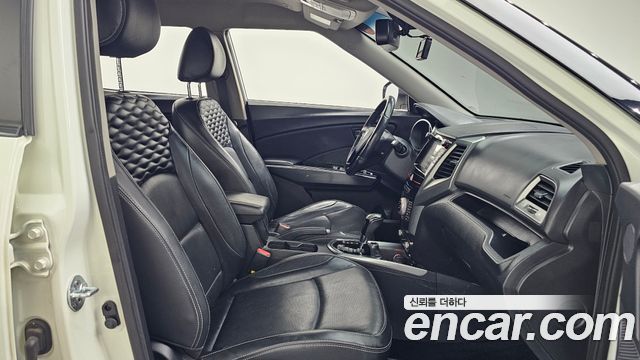 KG Mobility (SsangYong) Tivoli Armor Diesel Gear Edition 2WD 2018 — фото 11