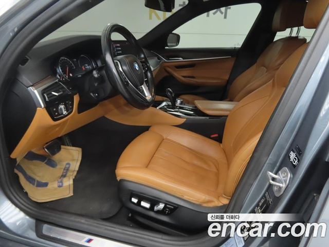 BMW 5 Series (G30) 520d xDrive M Sport Package Plus 2017 — фото 10