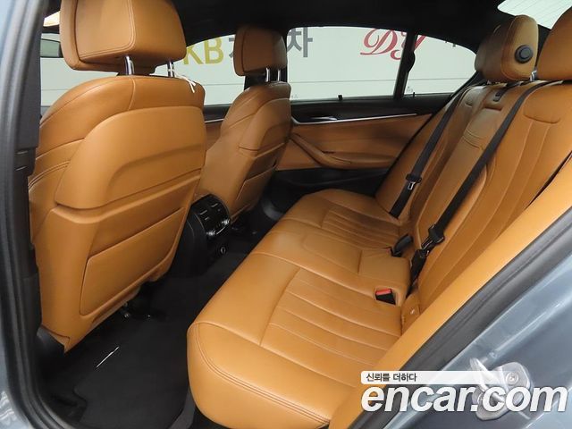 BMW 5 Series (G30) 520d xDrive M Sport Package Plus 2017 — фото 23