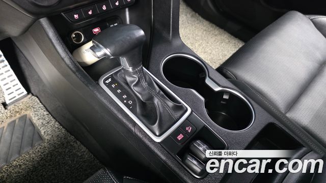 Kia Sportage The Bold Diesel 2.0 2WD Prestige 2019 — фото 9